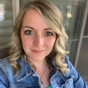 Meet your Posher, Becca